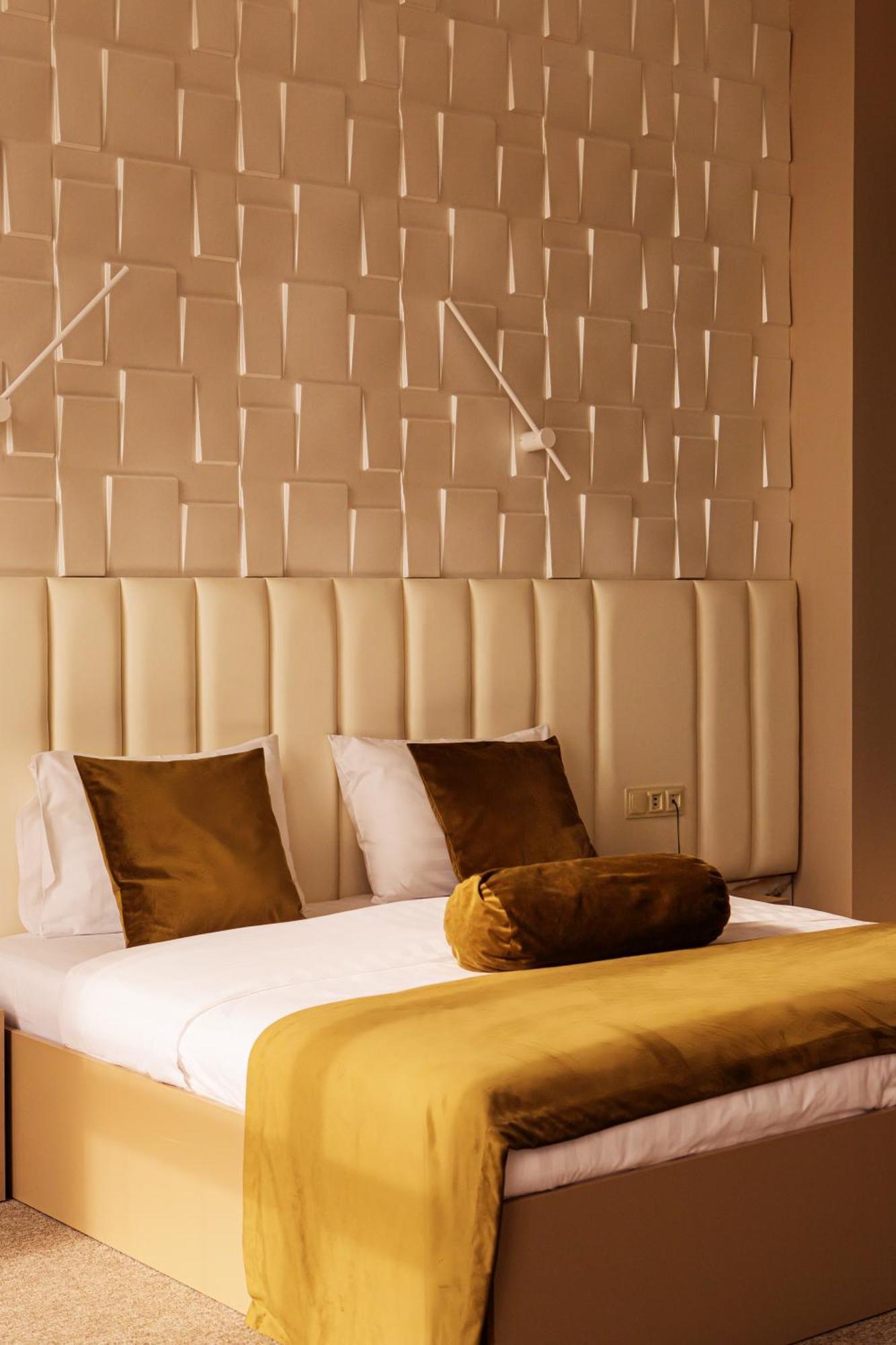 Port Plaza Evn Hotel P'arak'ar Kültér fotó
