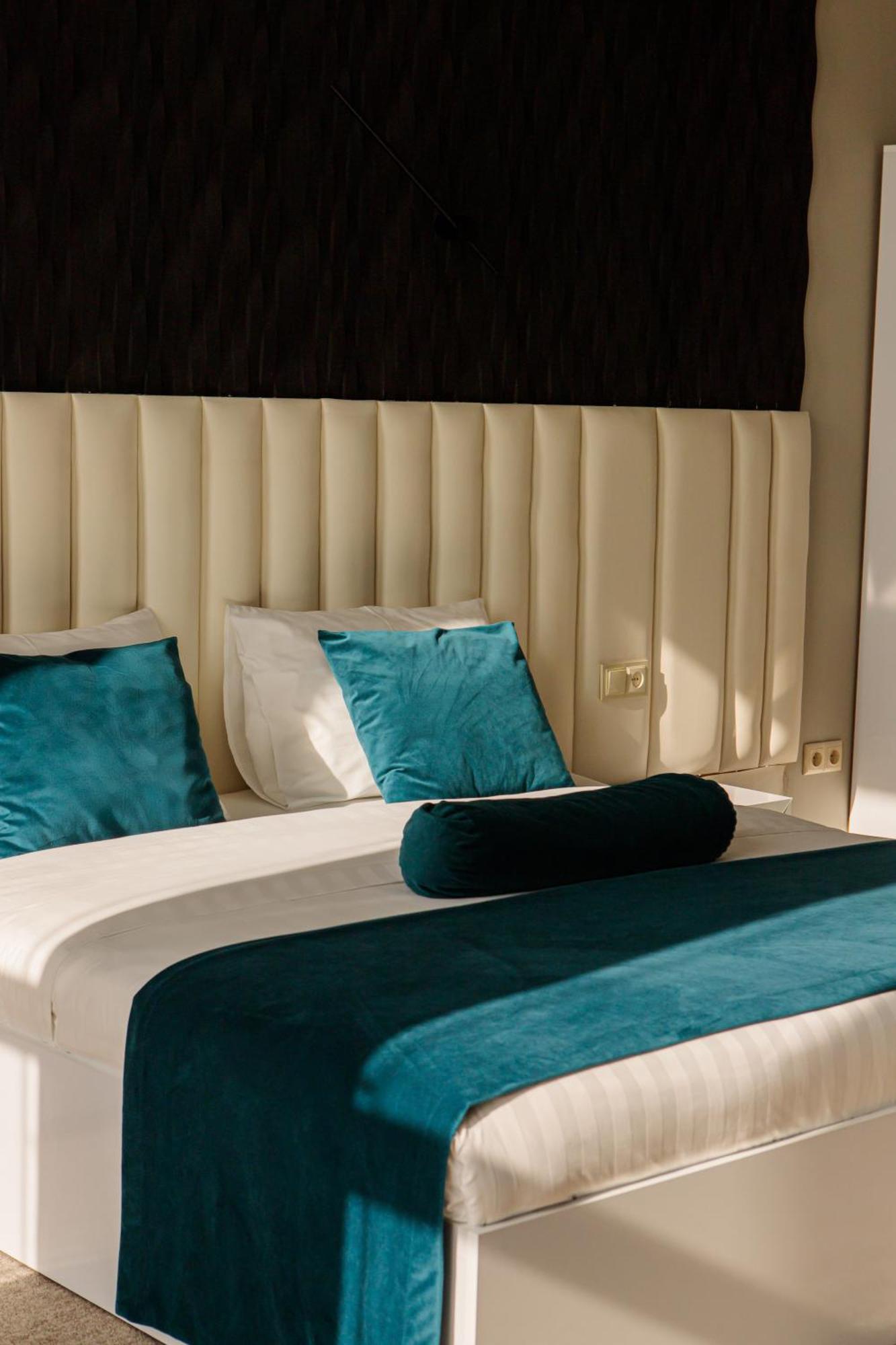Port Plaza Evn Hotel P'arak'ar Kültér fotó